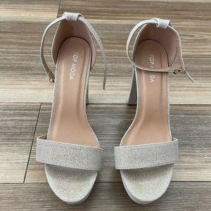 Women’s Sparkling Gold Dress Heels